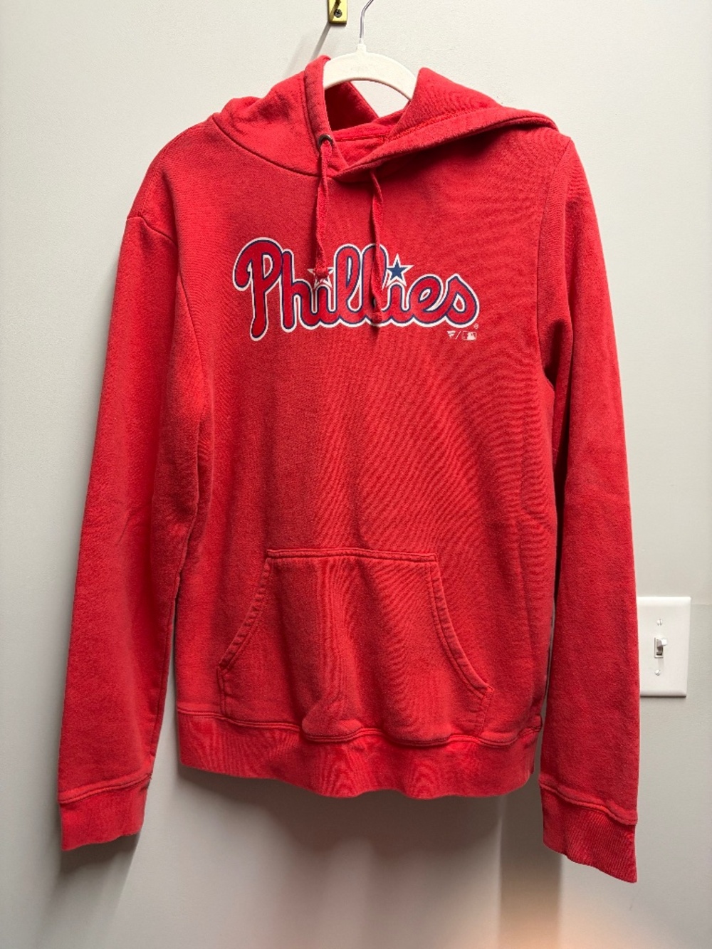 Phillies Sweatshirt Men’s Size Small
